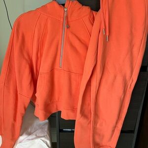 Lululemon scuba half zip and sweat pants